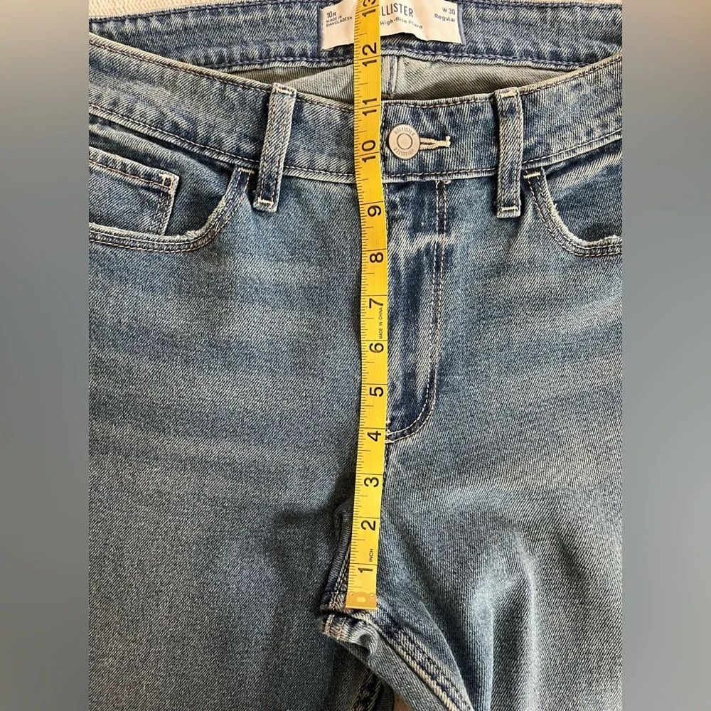 Hollister Curvy High-Rise WideFlare Light Wash Jeans Women’s Size 10 - Picture 13 of 14